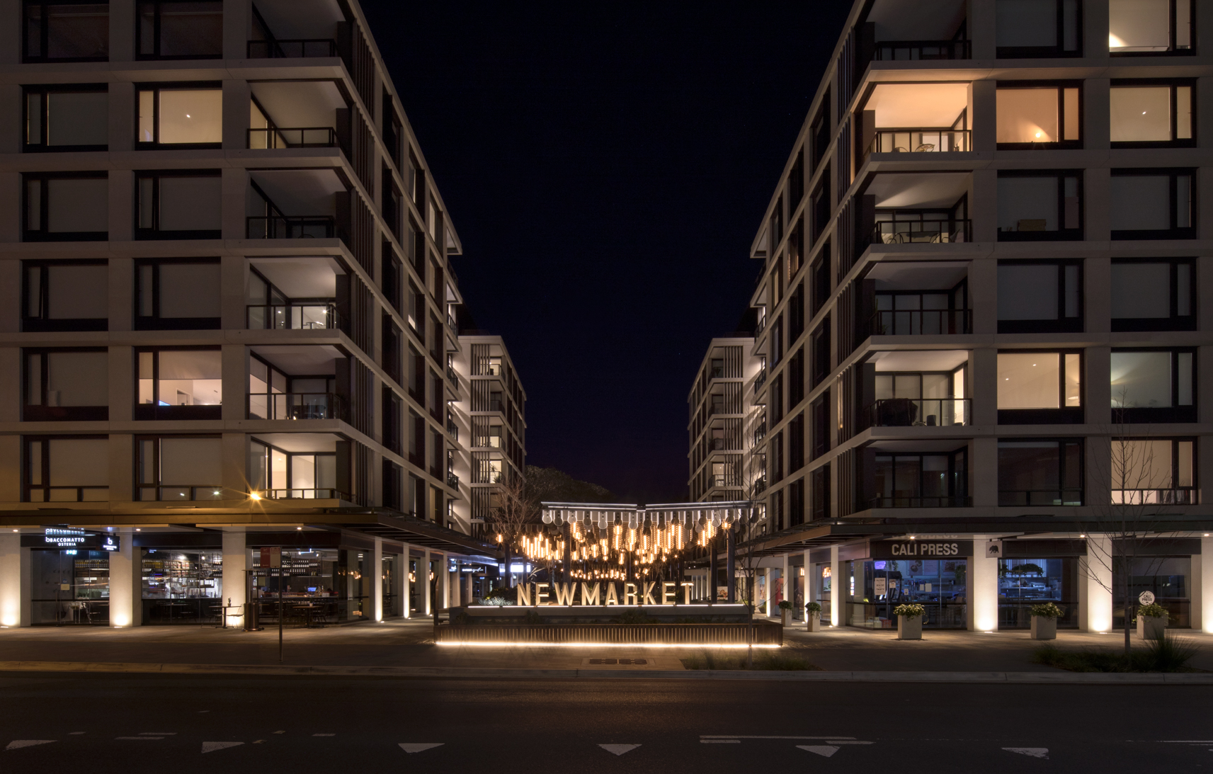 bwinstone_200804_Newmarket_Randwick_2000