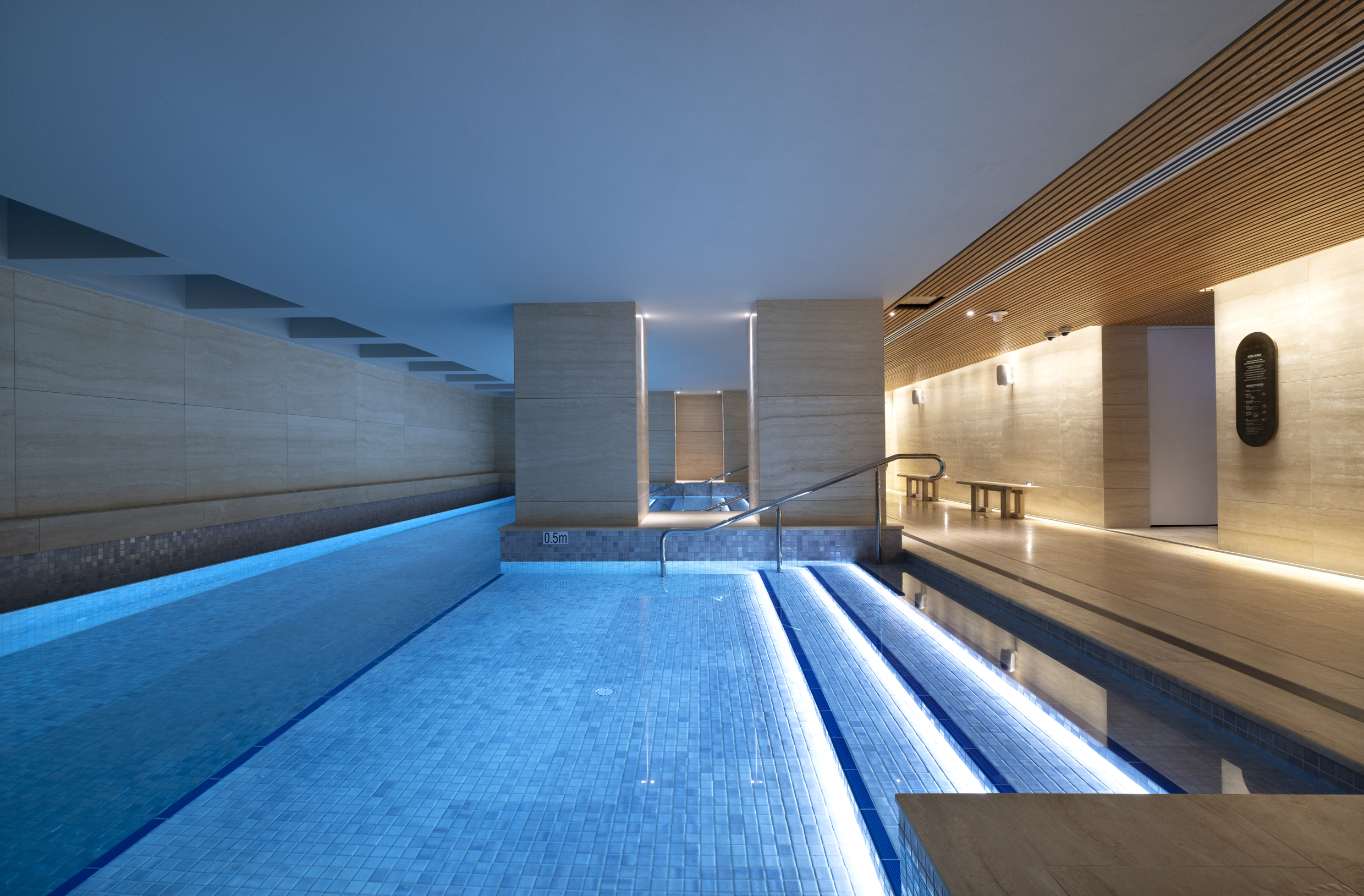 Aura by Aqualand